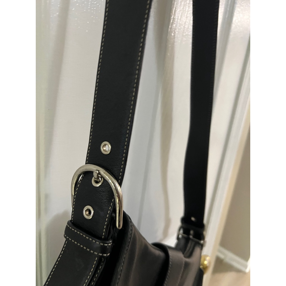 Coach 2003 soho flap buckle crossbody Black pre owned excellent for age - Picture 6 of 11